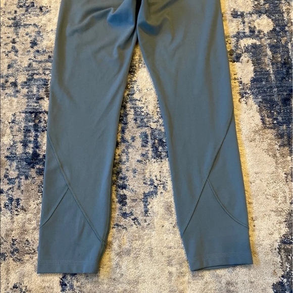Lululemon In Movement 7/8 Tight *Everlux - Picture 8 of 12